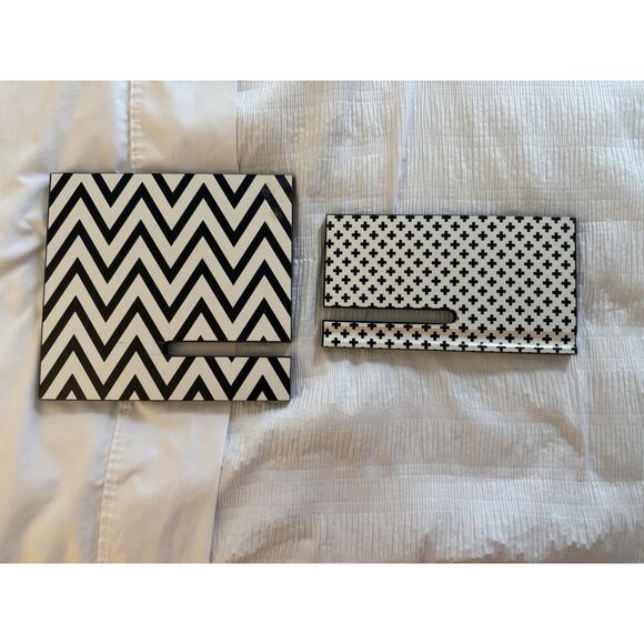 Decorative Stand Chevron Black White Stand Home Decor Chic Classy Display - Picture 6 of 6